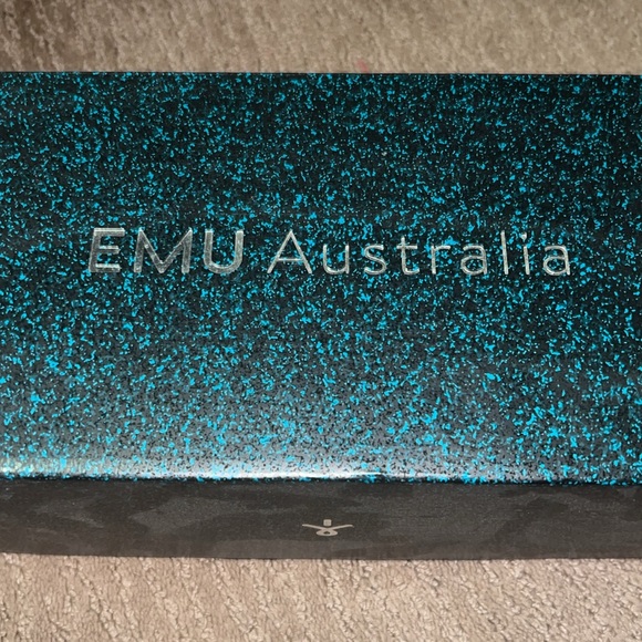 Brand new EMU slip on slippers in bubblegum pink - Picture 4 of 4